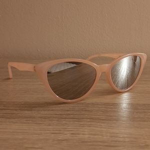 Aerie Sunnies